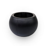 Round  Plastic Pots in black color.احواض بلاستيكيه دائريه   بالون الاسود