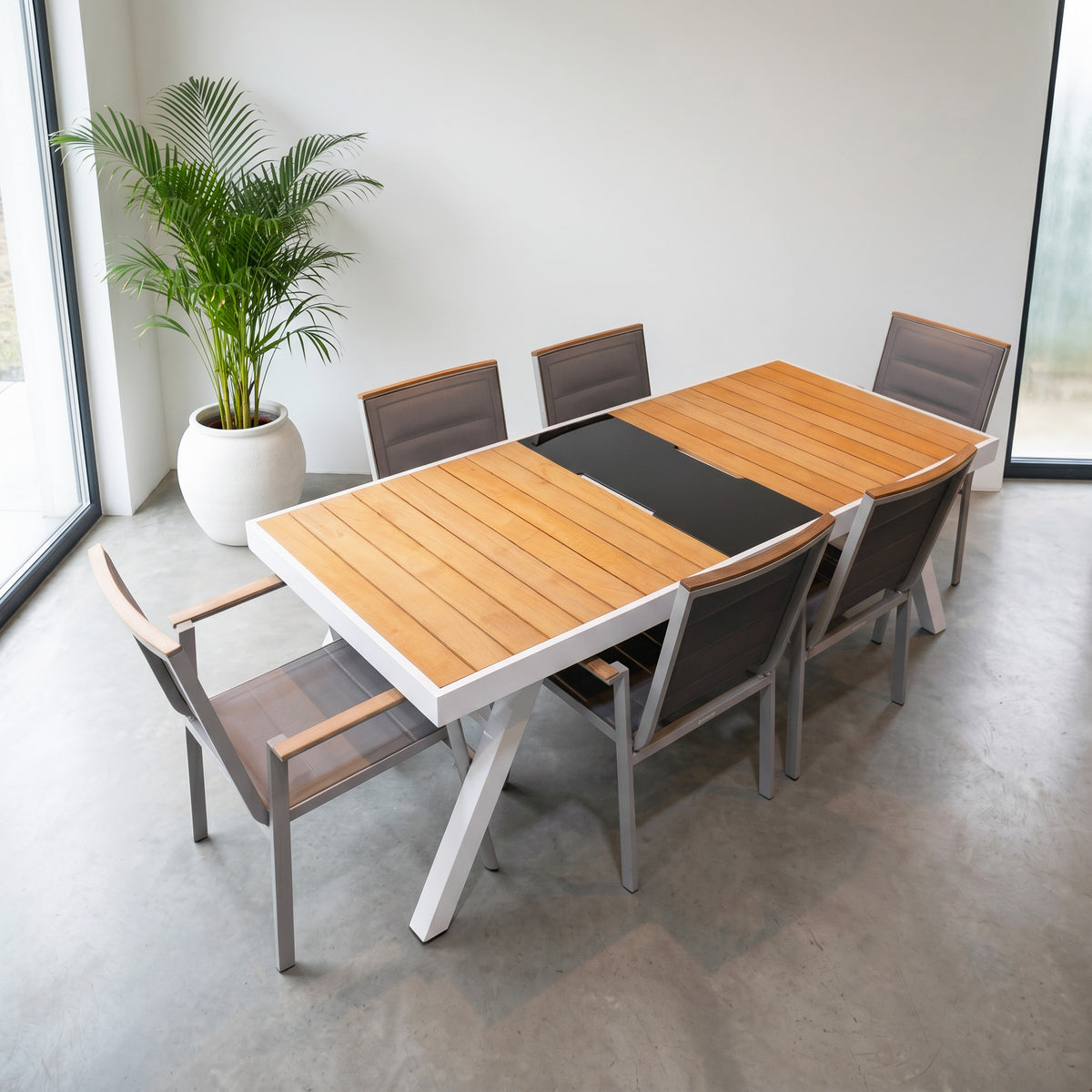 Teakwood Finished Aluminum Dining Set
